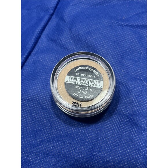 Bare Minerals BE GRATEFUL Eyeshadow Loose Powder Eye Color I.D. 42187 .57 Grams - Picture 2 of 3